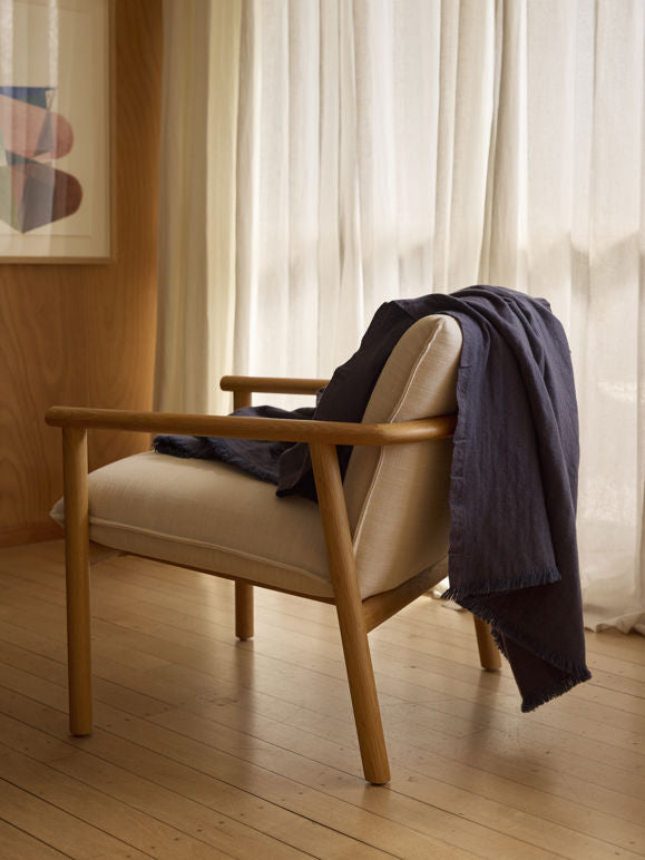 Oslo Lambswool Throw Oxford Blue/Lupin
