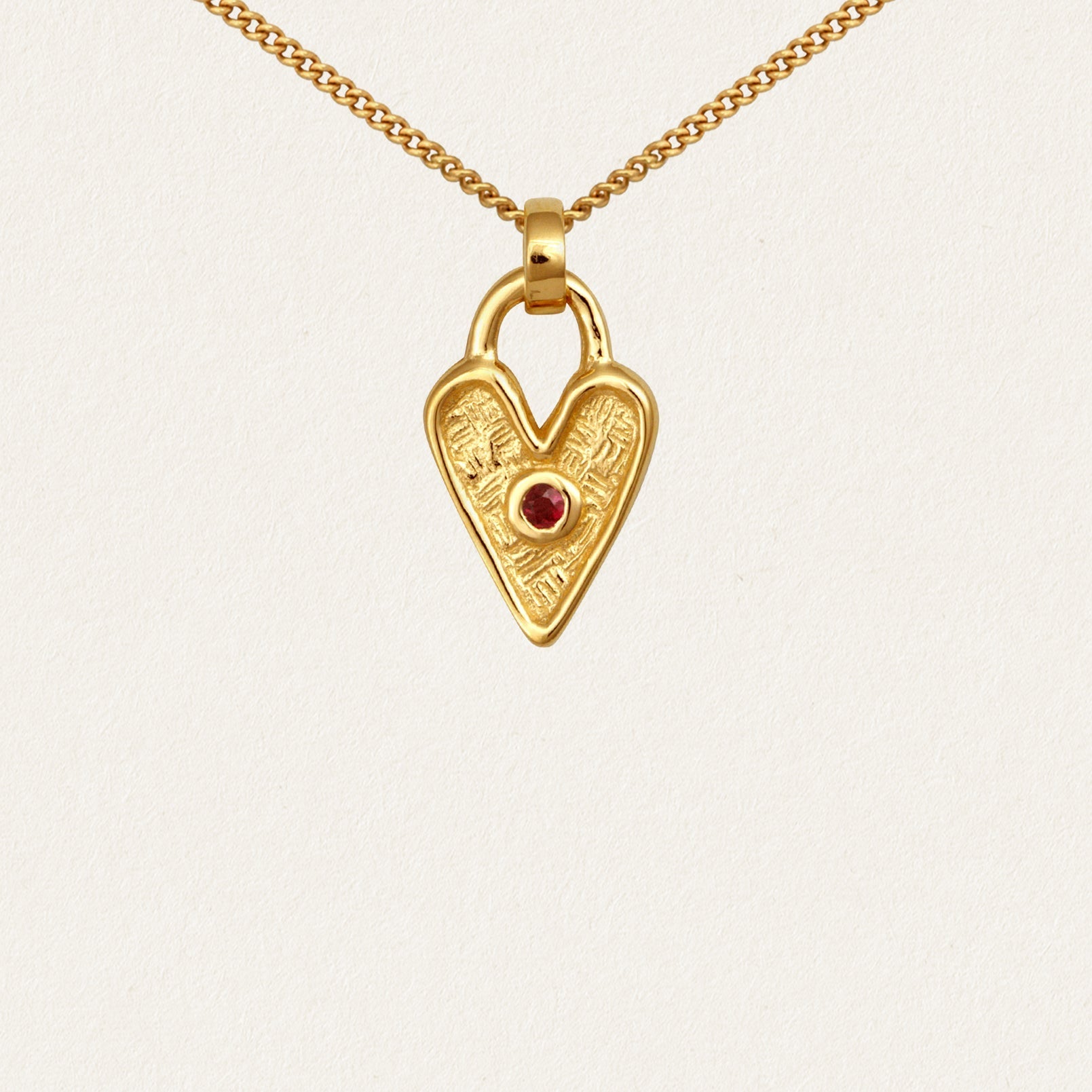 Amore Necklace Gold